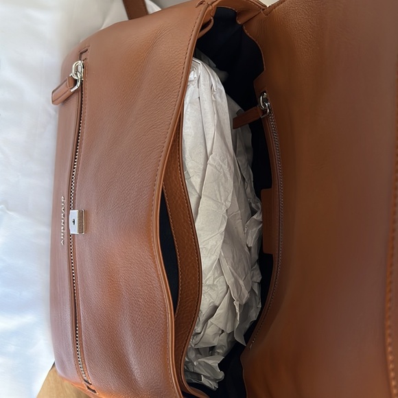 Givenchy Medium Pandora Pure in Hazel - Picture 7 of 16